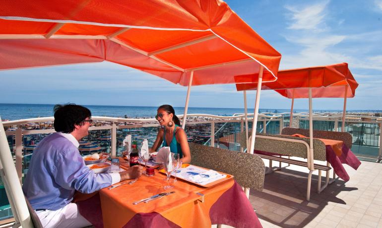 hotellevante.unionhotels fr offre-septembre-bord-de-mer-a-l-hotel-levante-a-pinarella-di-cervia 019