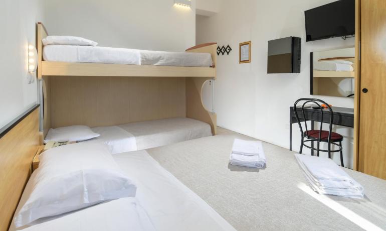 hotellevante.unionhotels en offer-may-at-the-hotel-seaside-in-pinarella-di-cervia 018