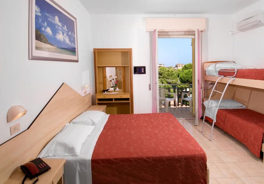 hotellevante.unionhotels fr chambres-family-hotel-cervia 021